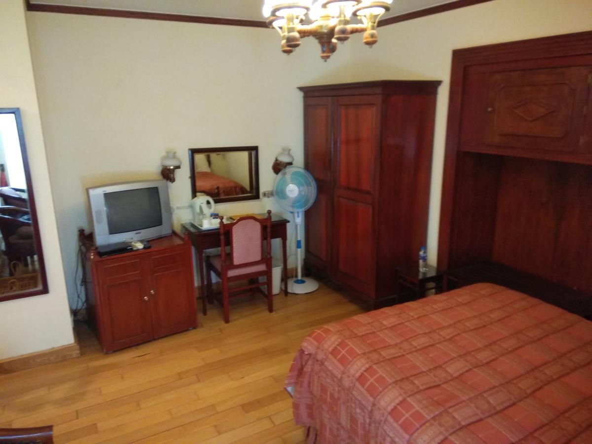Lalitha Mahal Palace Hotel Mysuru Zewnętrze zdjęcie